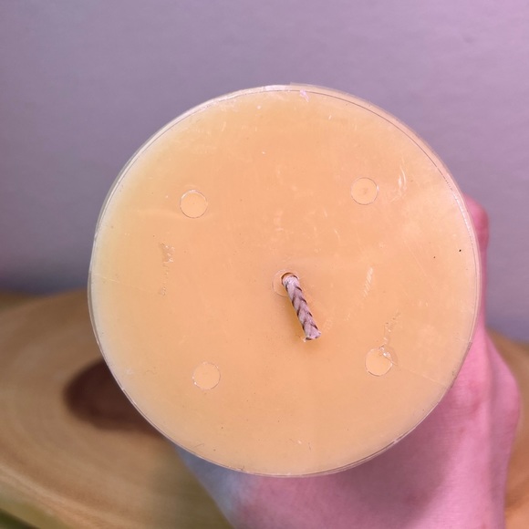 Debi Lilly Pumpkin Brûlée Pillar Candle - Picture 2 of 4